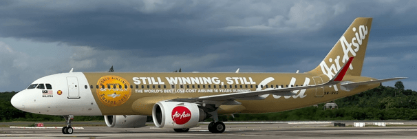 Pre-Order JC Wings XX40776 1:400 Air Asia Airbus A320NEO "Still Winning, Still Gold" Reg: 9M-RAQ