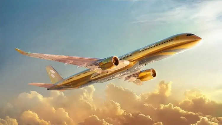 Pre-Order Phoenix Models 04694 1:400 Starlux A350-1000 B-58554 "AIRSORAYAMA Gold"