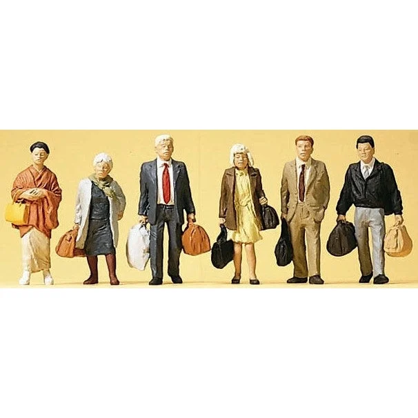 Preiser HO Foreign Travelers Walking (6)