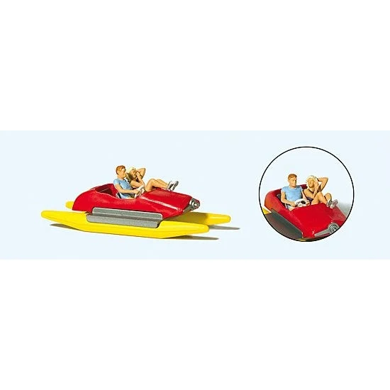 Preiser HO Couple in Red Paddleboat