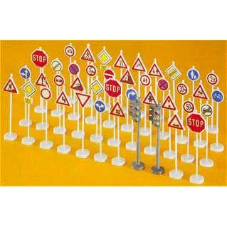 Preiser HO Traffic Signs Assorted (40) (Kit)