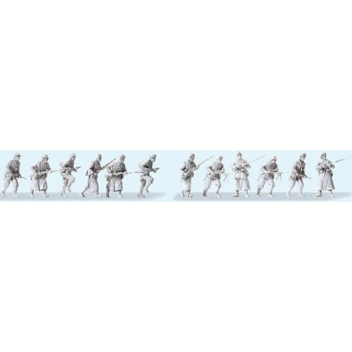 Preiser 1/72 Unpainted Russian Infantry Riflemen Attacking (12) 1941-45 (Kit)