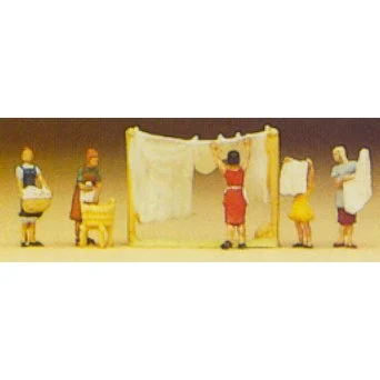 Preiser N Women Hanging Laundry (5)