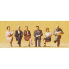 Preiser N Passengers Sitting (6)