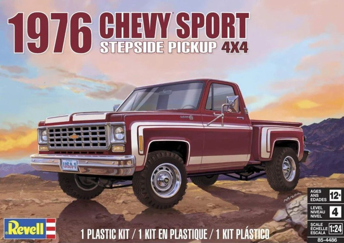 Revell Monogram 1/24 Chevy Sport Stepside Pickup 4X4 Model Kit - 4486