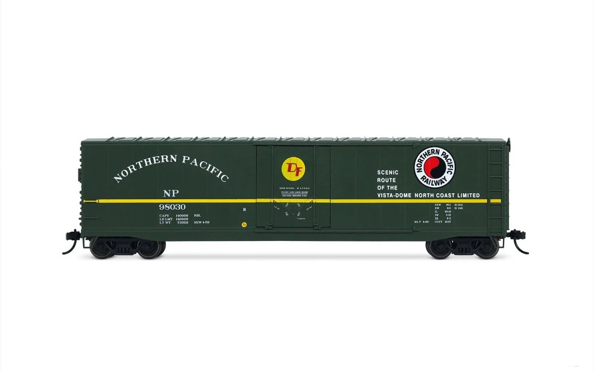 Rivarossi HO Northern Pacific Plug Door Boxcar #98030