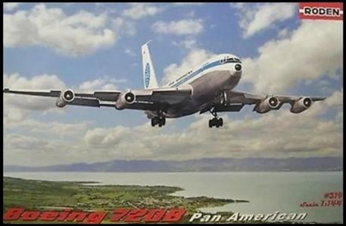 Roden 1/144 Roden B720B Pan Am Pan American Airliner