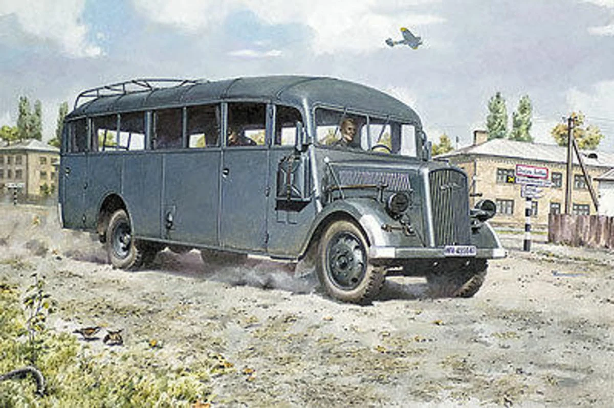 Roden 1/72 Roden Opel Blitz Omnibus model W39 Ludewig (Essen)