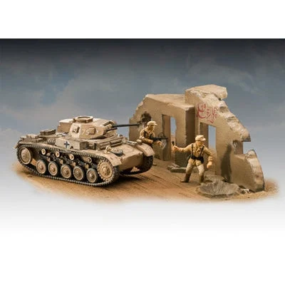 Revell 1/76 PzKpfw II Ausf F WWII Tank - Revell Germany