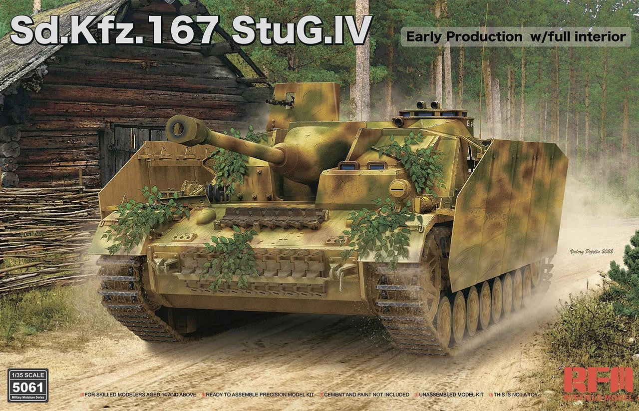 Ryefield 1/35 Ryefield Model Sd.Kfz.167 StuG.IV Early Production w/full interior & workable track links