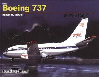 Squadron Signal Boeing 737 (At The Gate No. 2) - Squadron Signal Publications