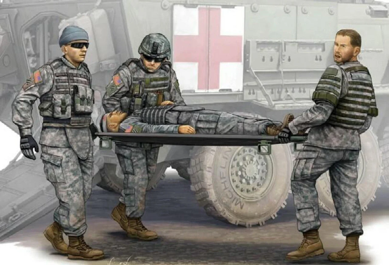 Trumpeter 1/35 Trumpeter Modern US Army Ambulance Team Figure Set (4) w/Stretcher