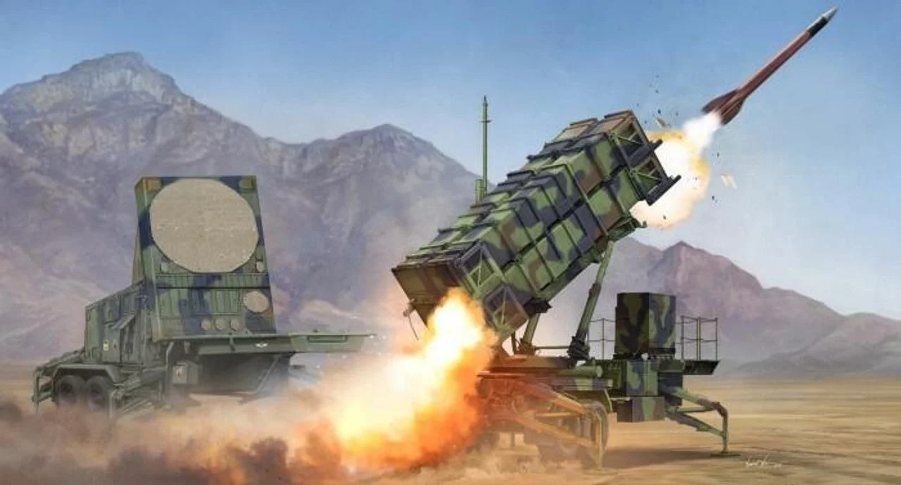 Trumpeter 1/35 Trumpeter M901 Patriot SAM Launching Station & AN/MPQ53 Radar Set of MIM104 Patriot SAM System
