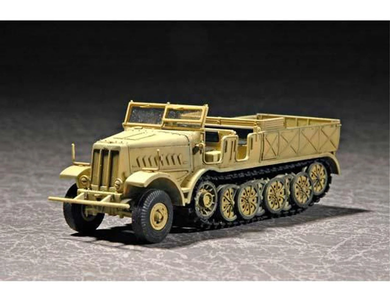 Trumpeter 1/72 Trumpeter WWII German FAMO 18t SdKfz 9 Type F3 Heavy Halftrack Late Version