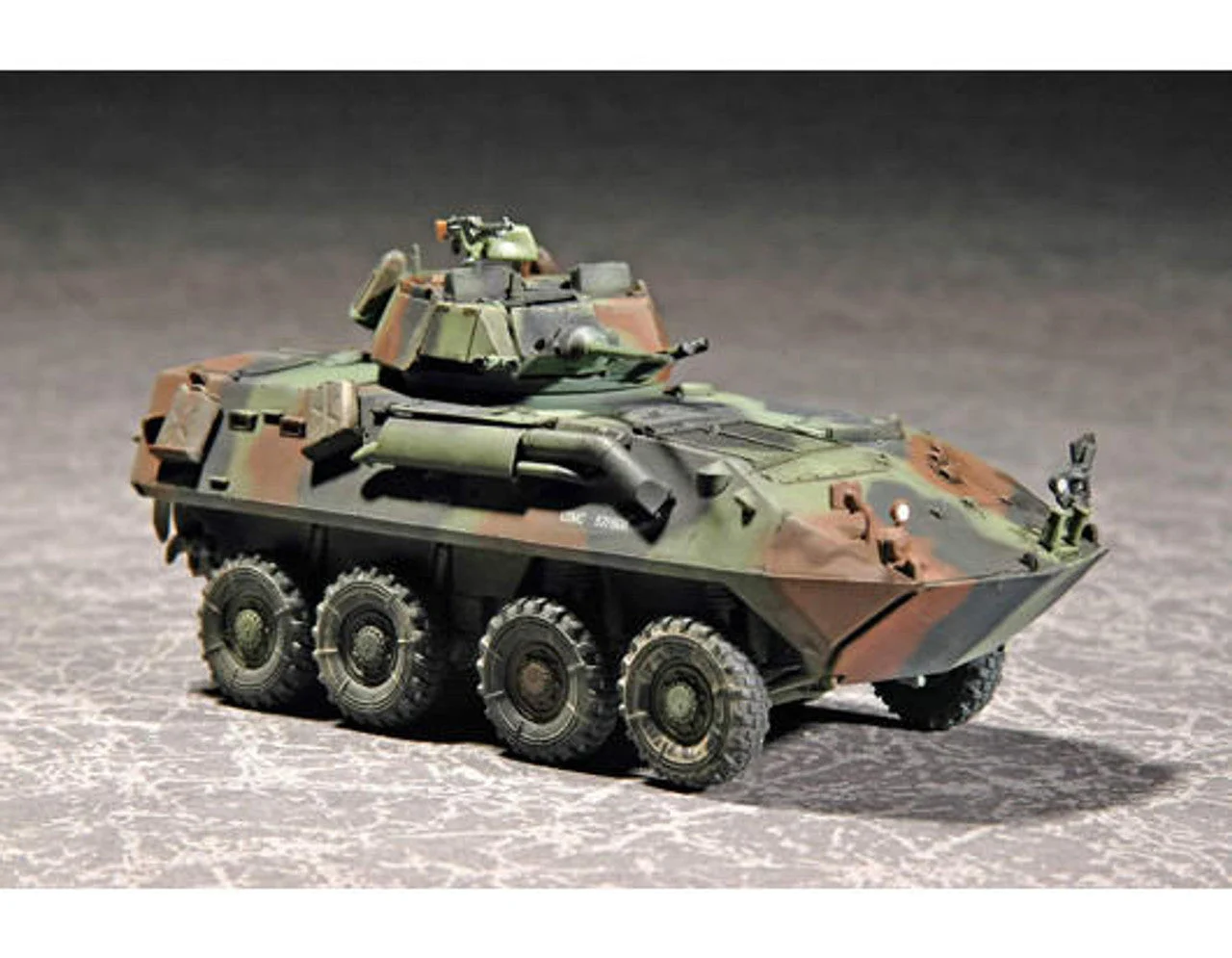 Trumpeter 1/72 Trumpeter USMC LAV-25 8x8 Light Armored Vehicle