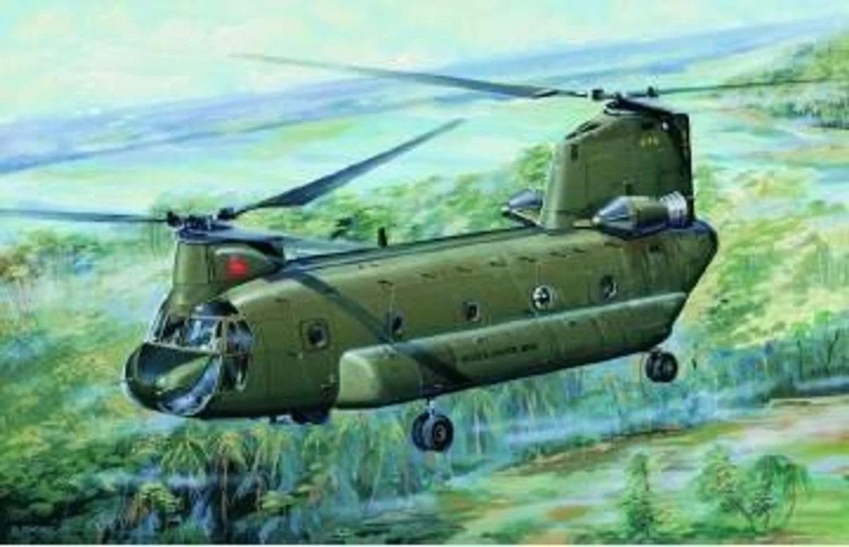 Trumpeter 1/72 Trumpeter CH47A Chinook Medium-Lift Helicopter