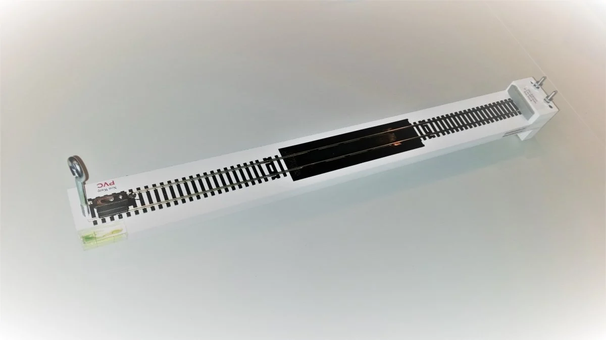 tt-1m HO Mini Adjuster Test Track (Code 100)